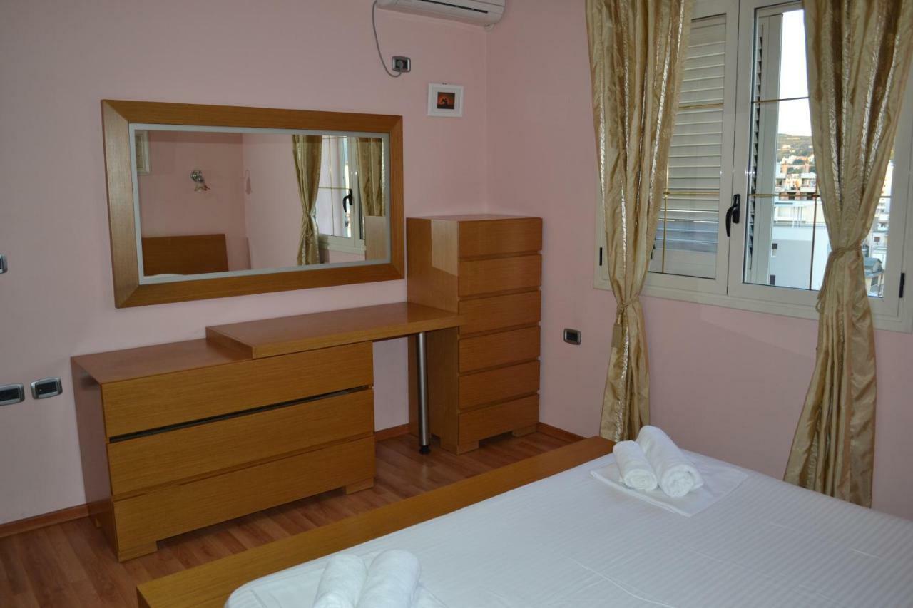 Penthouse Terrace 4 Bedrooms Apartment Vlorë エクステリア 写真